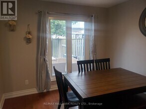 551 Dorchester Dr in Oshawa, ON - Building Photo - Building Photo