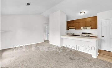 2328 W Vandalia Rd in Greensboro, NC - Building Photo - Building Photo