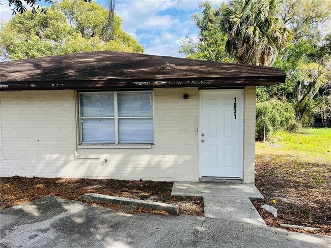 property at 1031 Crestview Ave