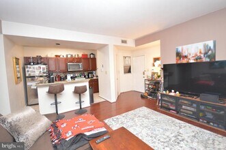 3912 Penderview Dr in Fairfax, VA - Building Photo - Building Photo
