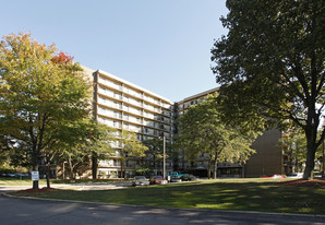 Burton Place in Burton, MI - Building Photo