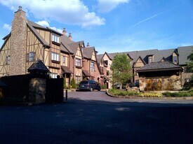 1358 Essex Manor Cir in Birmingham, AL - Building Photo