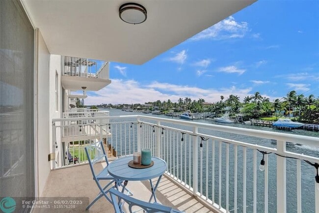 property at 1050 Hillsboro Mile