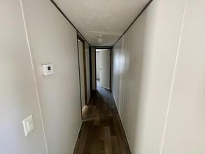 555 Crandlemire Rd in Lumberton, NC - Building Photo - Building Photo