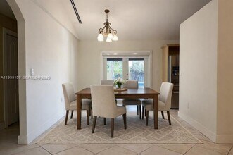 12250 SW 2nd St in Miami, FL - Building Photo - Building Photo