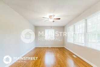 4545 Kinlock Dr in Durham, NC - Building Photo - Building Photo