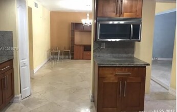 7161 SW 103rd Court Cir in Miami, FL - Building Photo - Building Photo