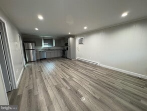 1056 Dual Pl-Unit -7 in Hagerstown, MD - Building Photo - Building Photo