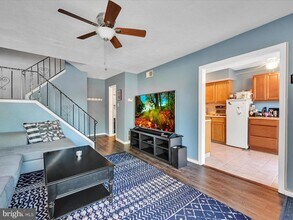 212 Saratoga Ct in Warminster, PA - Building Photo - Building Photo