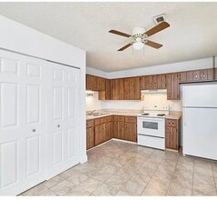 285 Mount Everest Dr, Unit D in Fenton, MO - Building Photo - Building Photo