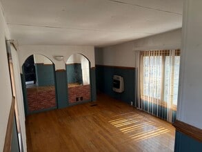 1135 Kendall Mill Rd in Thomasville, NC - Building Photo - Building Photo