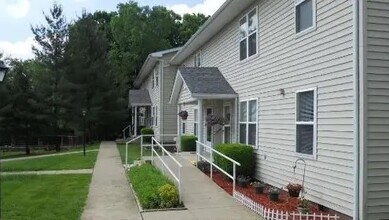 77 Morgan Dr in Lucasville, OH - Building Photo - Building Photo