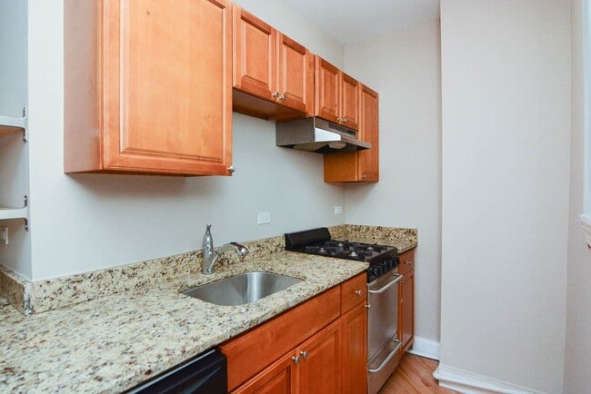 890 Green Bay Rd, Unit J01P in Winnetka, IL - Foto de edificio - Building Photo