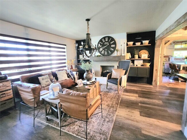 2251 NW 87th Ter in Pembroke Pines, FL - Building Photo - Building Photo