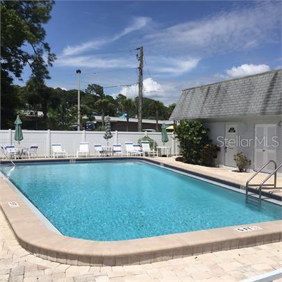 1301 Cara Dr in Largo, FL - Building Photo - Building Photo