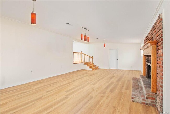 property at 18063 Burbank Blvd