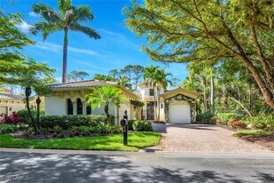 18051 Lagos Way in Naples, FL - Building Photo