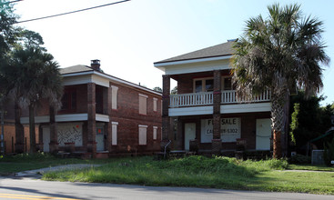 2244 Park St in Jacksonville, FL - Foto de edificio - Building Photo