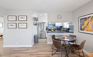 617 Loma Dr in Hermosa Beach, CA - Building Photo - Building Photo