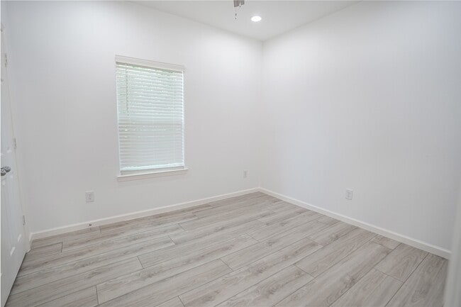 property at 7914 Laura Koppe Rd