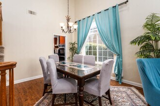 2286 Willow Ave in Upland, CA - Foto de edificio - Building Photo