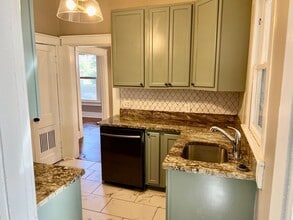 1101 W Oak Ave in Jonesboro, AR - Building Photo - Building Photo