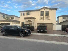 22749 SW 131st Pl in Goulds, FL - Building Photo