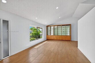9721 Majestic Way in Boynton Beach, FL - Building Photo - Building Photo