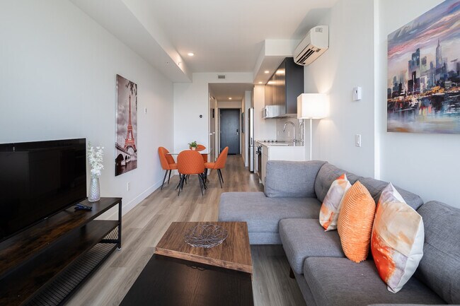 1020 Rue de la Montagne, Unit SI ID1261793P in Montréal, QC - Building Photo - Building Photo