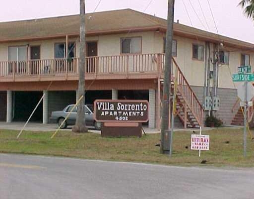 4502 Surfside Blvd in Corpus Christi, TX - Building Photo