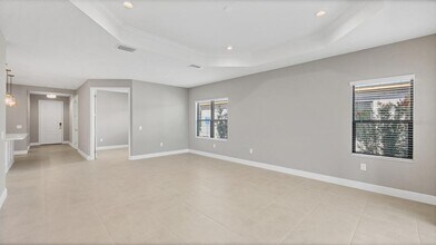 690 Allora Ave in Nokomis, FL - Building Photo - Building Photo