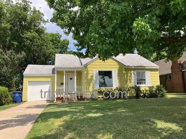 property at 1507 s indianapolis ave