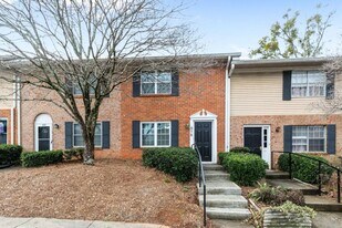 416 Northdale Ct in Lawrenceville, GA - Building Photo