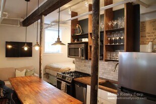 52 Gibbs St, Unit 3 in Brookline, MA - Building Photo