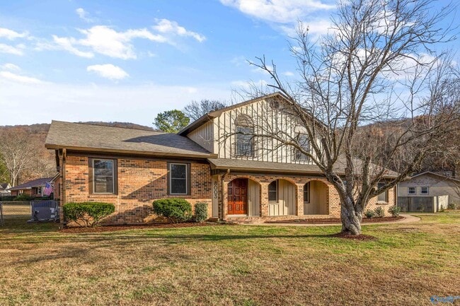 8003 Brookfield Cir SE in Huntsville, AL - Building Photo - Building Photo