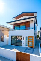 121-121 139 39th St in Newport Beach, CA - Building Photo