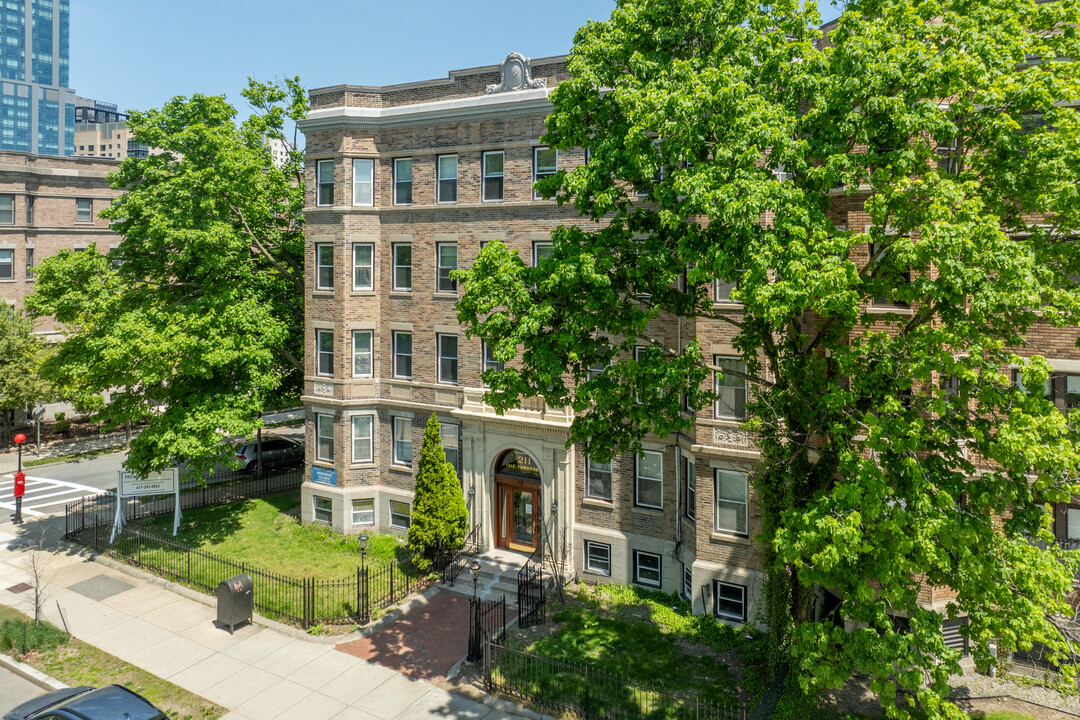 The Parkview in Boston, MA - Building Photo