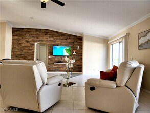 101 NW 35th Pl in Cape Coral, FL - Building Photo - Building Photo