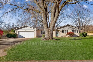 4646 Susy Ln in Indianapolis, IN - Building Photo