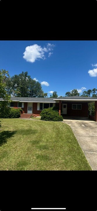 1220 W Park Ave in Valdosta, GA - Building Photo