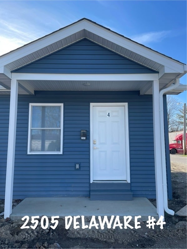 property at 2505 Delaware St