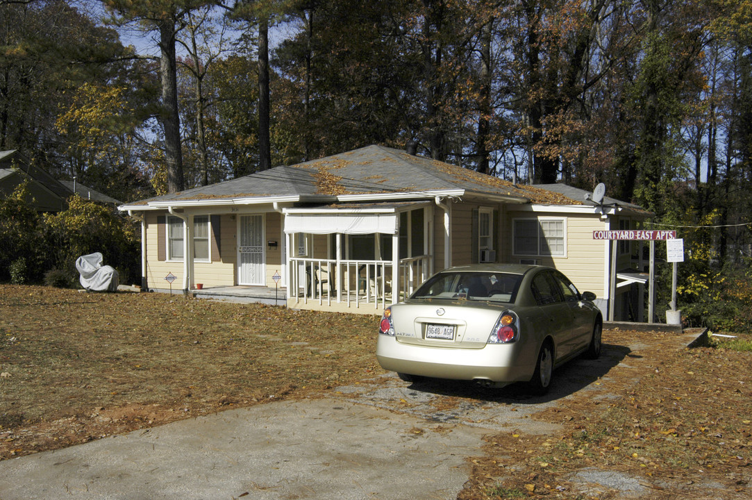 3454 Rockbridge Rd in Avondale Estates, GA - Building Photo