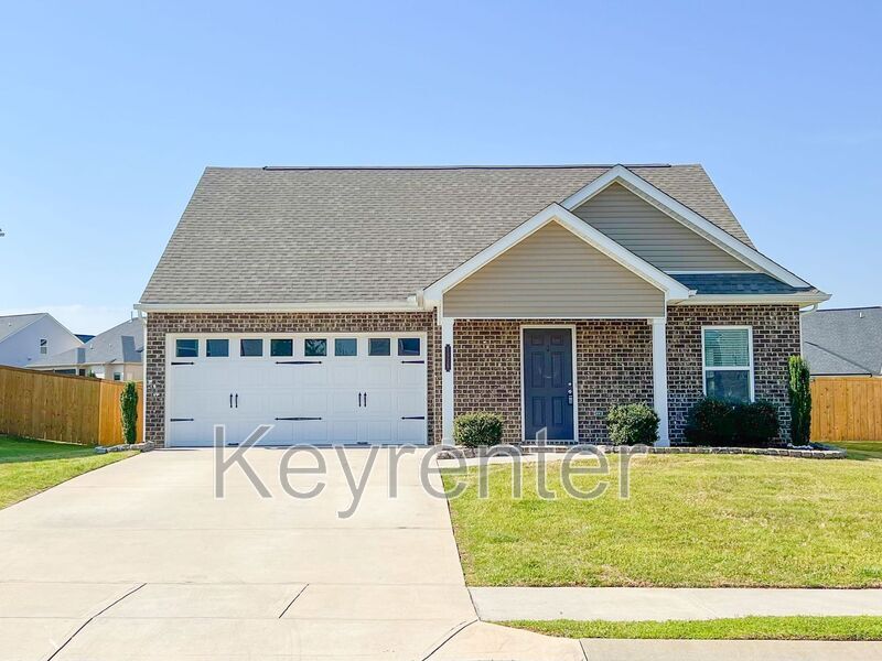 1328 Paul Lankford Dr in Maryville, TN - Foto de edificio