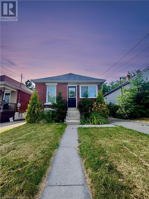 property at 16 E 16th St