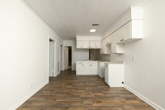 449 W Main St in Bradford, TN - Building Photo - Building Photo