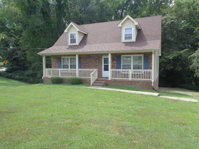 222 Sherwood Hills Dr in Clarksville, TN - Building Photo