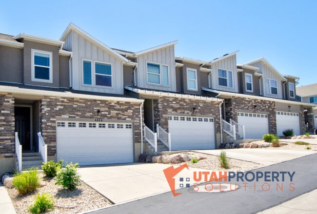 property at 4449 Mountain Run Ln