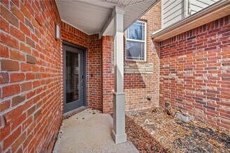 6683 W Valley View Rd in Rogers, AR - Building Photo - Building Photo