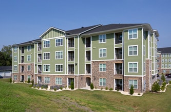 Foxwood Apartments in Raleigh, NC - Foto de edificio - Building Photo