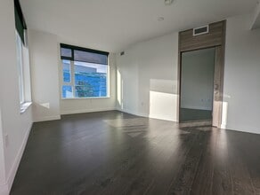 9887 Whalley Blvd in Surrey, BC - Building Photo - Building Photo